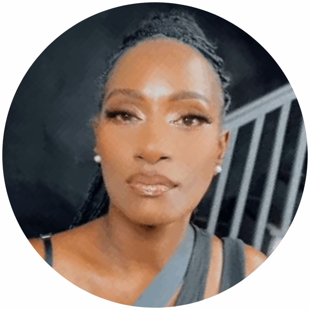 Shaneen headshot - skills alumni